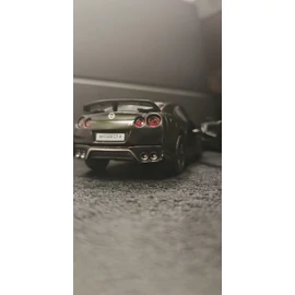 RMZ City fém autó Matt 1:32 Nissan GT-R (R35)
