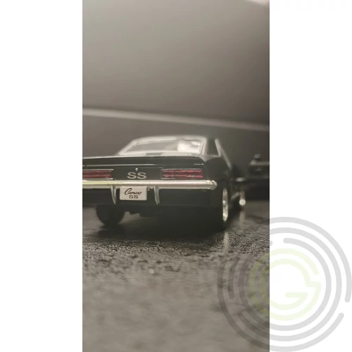 RMZ City fém autó Matt 1:32 1969 Chevrolet Camaro SS