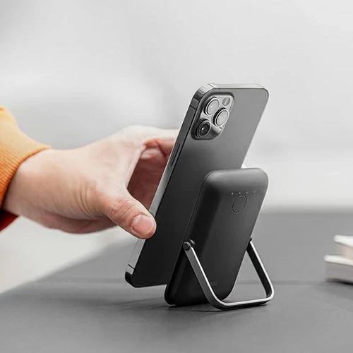 UNIQ 20W 5000mAh (MagSafe) SZÜRKE Külső akkumulátor / Power bank