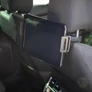 Kép 4/4 - Autós mobiltartó, mobiltelefonhoz, táblagéphez, 4.7-12.9” képátlóig, hátsó utasok számára