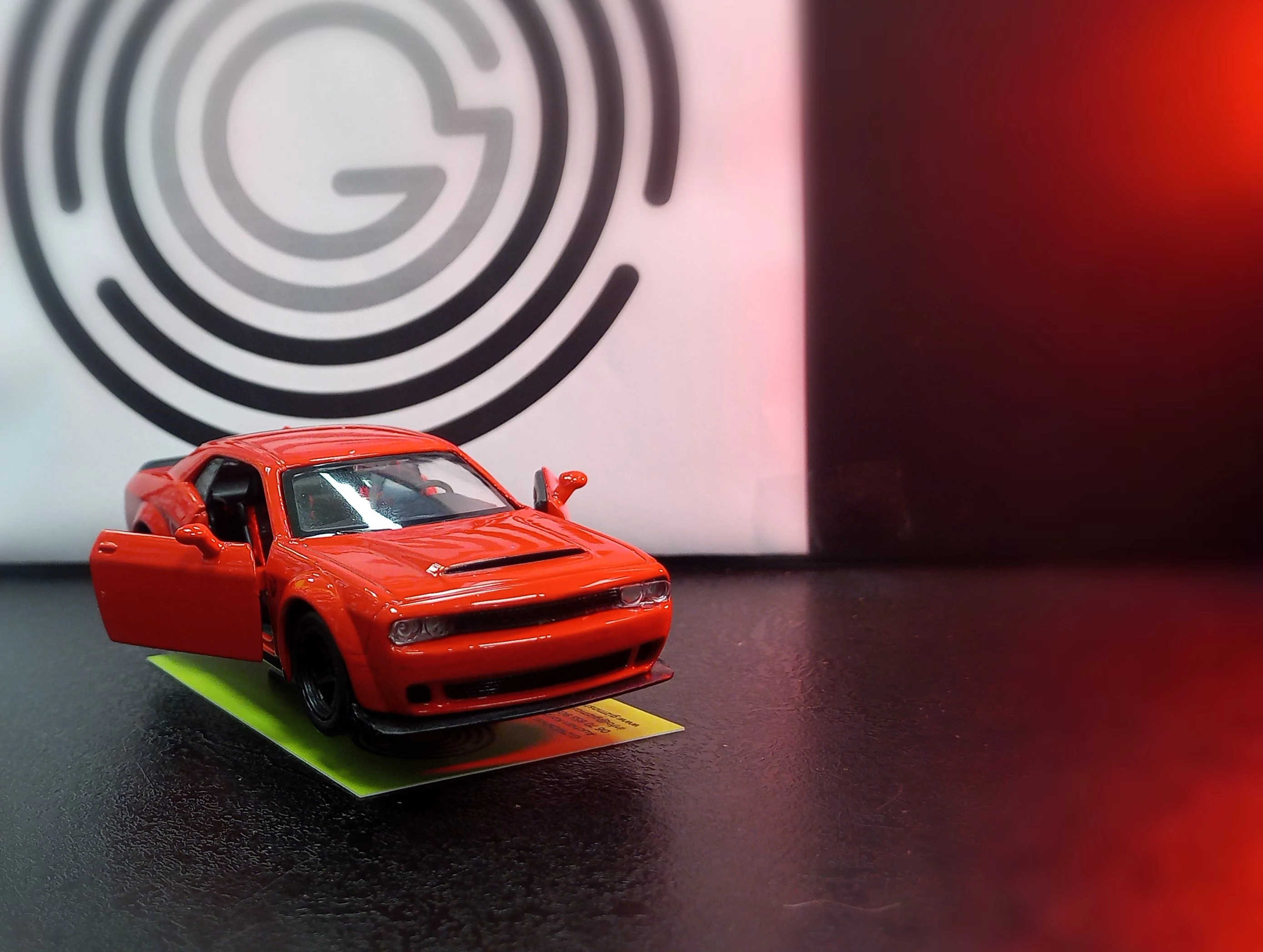 Rmz City fém autó 1:32 - DODGE CHALLENGER SRT DEMON PIROS