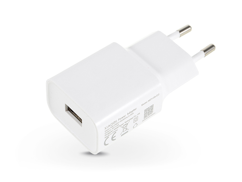 Xiaomi gyári USB hálózati töltő adapter – 5V/2A – MDY-08-EO white (ECO csomagolás)
